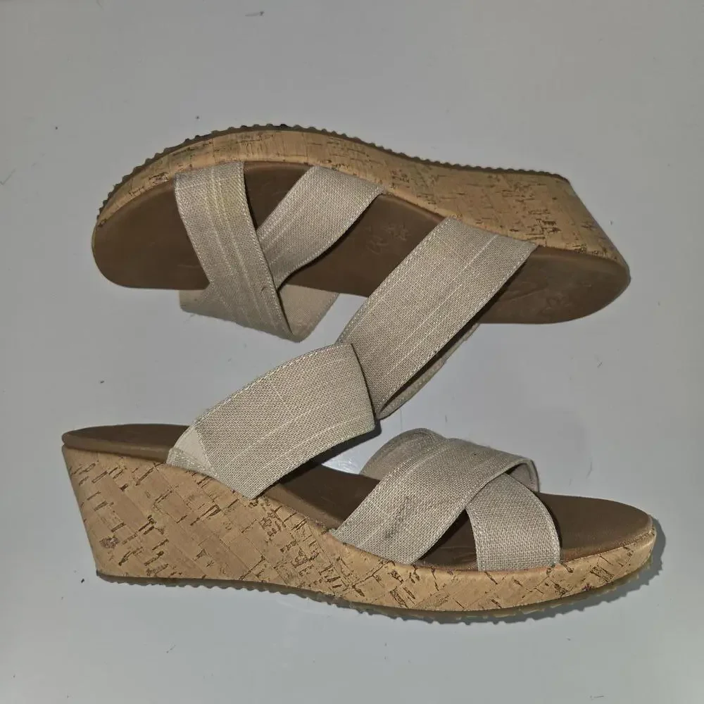 0391‎ Cali From Skechers Luxe Foam Sandals Beverlee Beige Wedge Slide Size 11